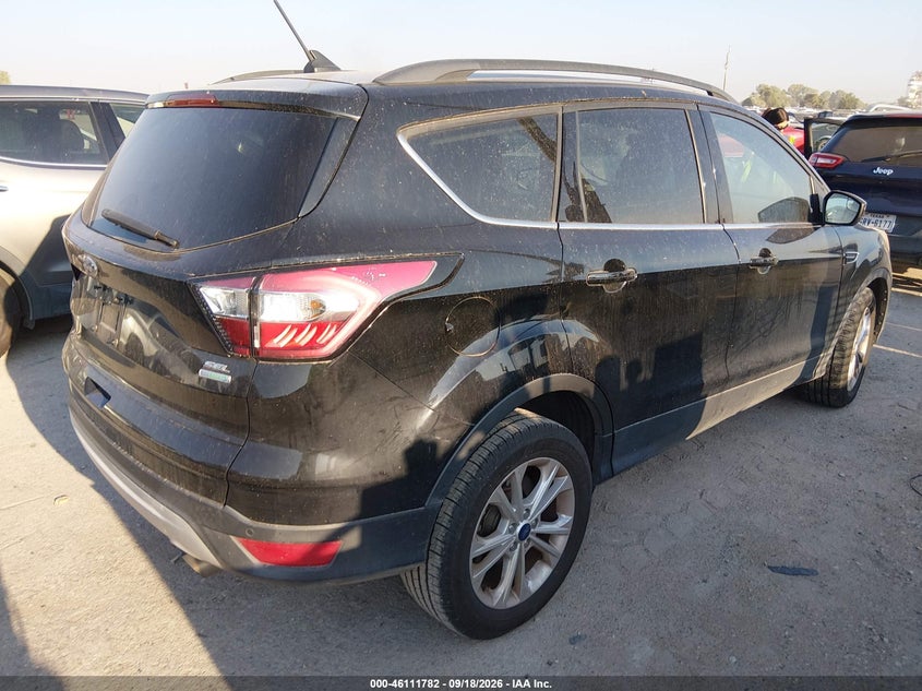 Vin: 1fmcu0hd2jua54575, lot: 46611498, ford escape sel 20184