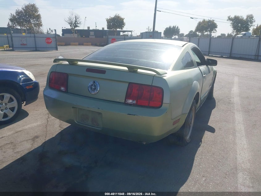2006 FORD MUSTANG auction photo 4