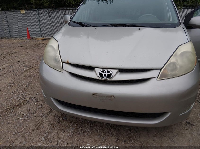 2006 TOYOTA SIENNA auction photo 6