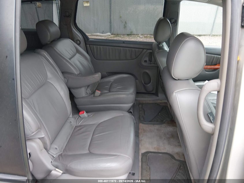 2006 TOYOTA SIENNA auction photo 8