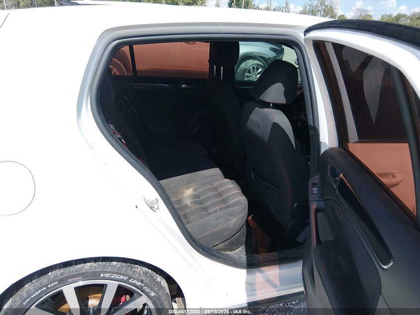 2014 VOLKSWAGEN GTI auction photo 8
