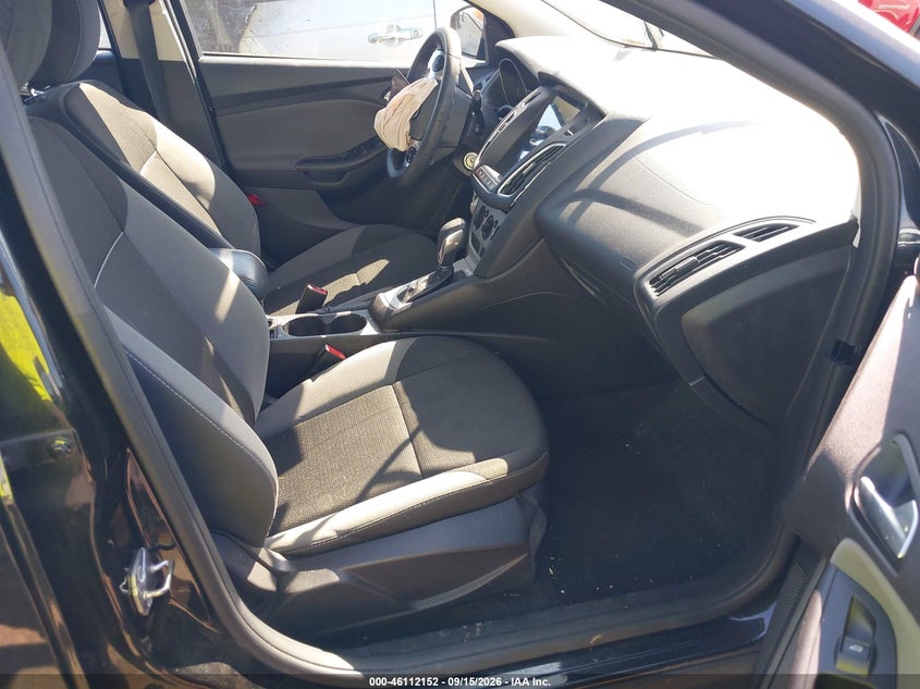2014 FORD FOCUS SE · Фото 5