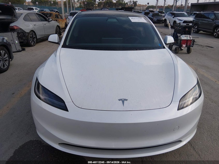 TESLA MODEL 3 - zdjęcie 12