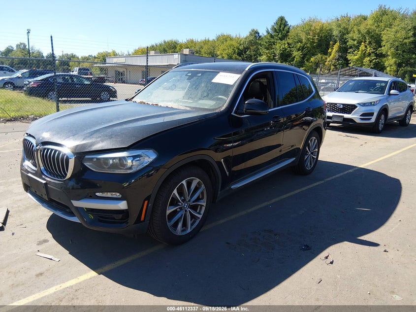 2019 BMW X3, Normal Wear & Tear, IAAI, VIN 5UXTR9C5XKLR05795 — photo 2