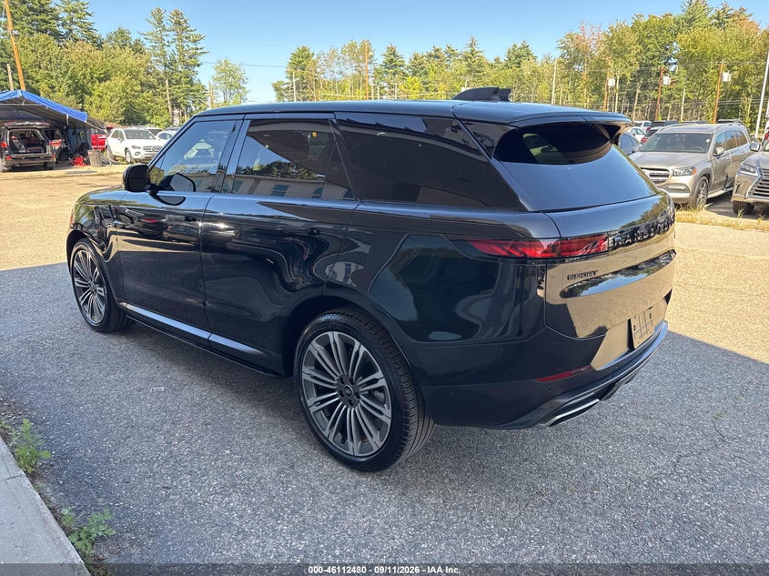 Vin: sal1p9eu8pa132596, lot: 46612196, land rover range rover sport dynamic se 20233