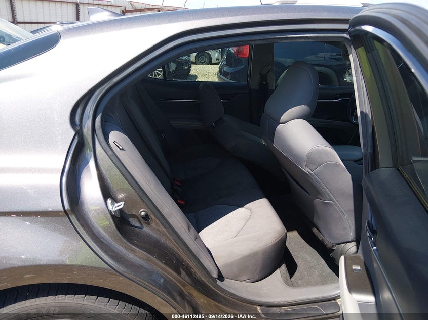 TOYOTA CAMRY - zdjęcie 8