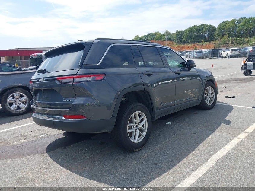 2025 JEEP GRAND CHEROKEE LAREDO X 4X4 · Фото 4