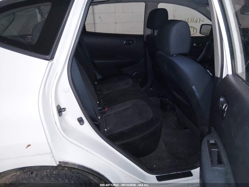 2012 NISSAN ROGUE auction photo 8