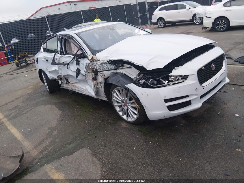 JAGUAR XE - zdjęcie 1