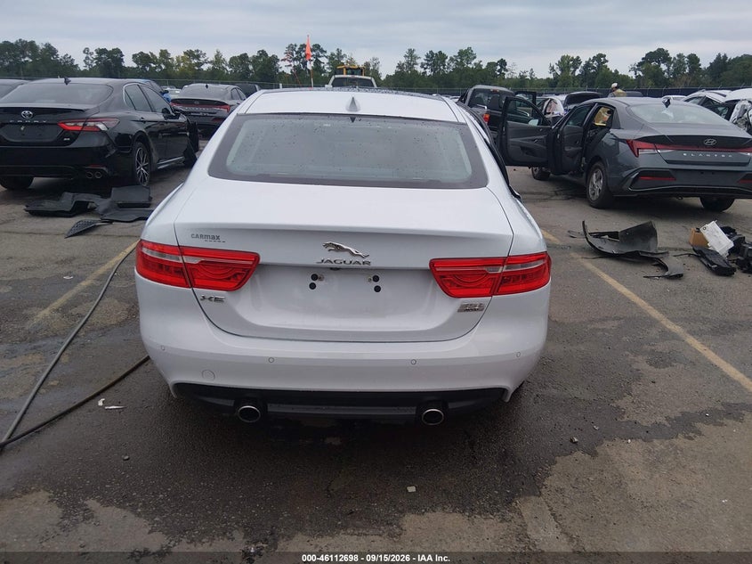 JAGUAR XE - zdjęcie 16