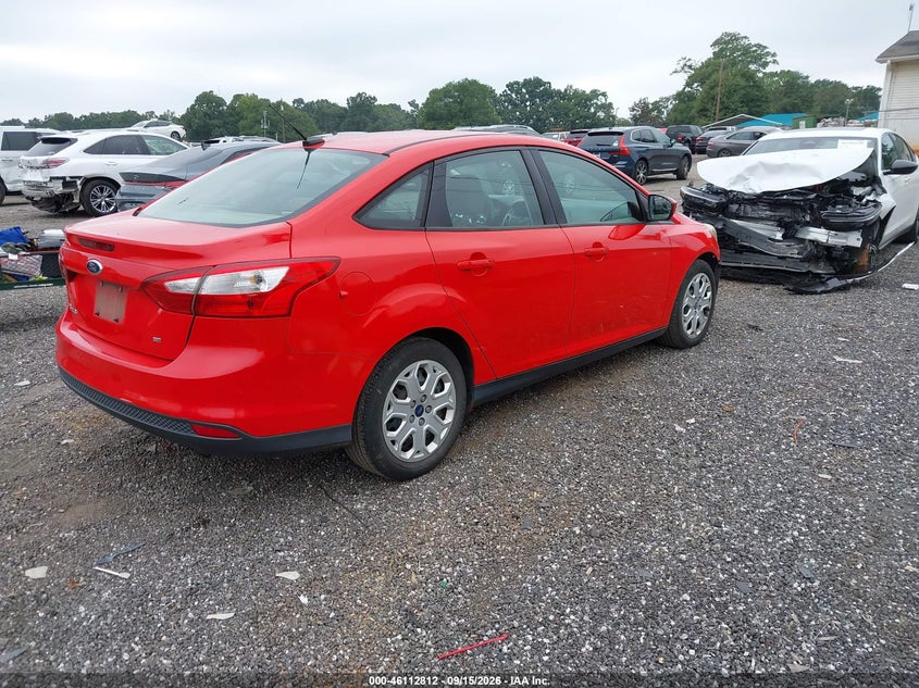 Vin: 1fahp3f21cl230891, lot: 46612528, ford focus se 20124