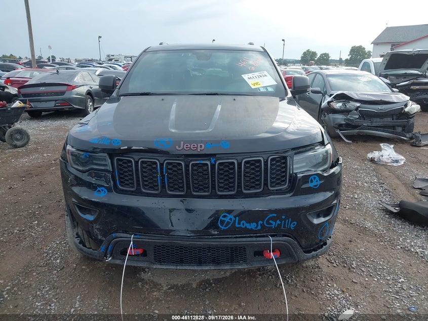 JEEP GRAND CHEROKEE - zdjęcie 12