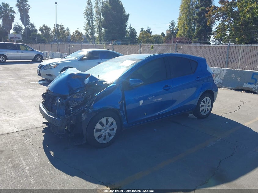 Vin: jtdkdtb3xd1552806, lot: 46612575, toyota prius c two 20132