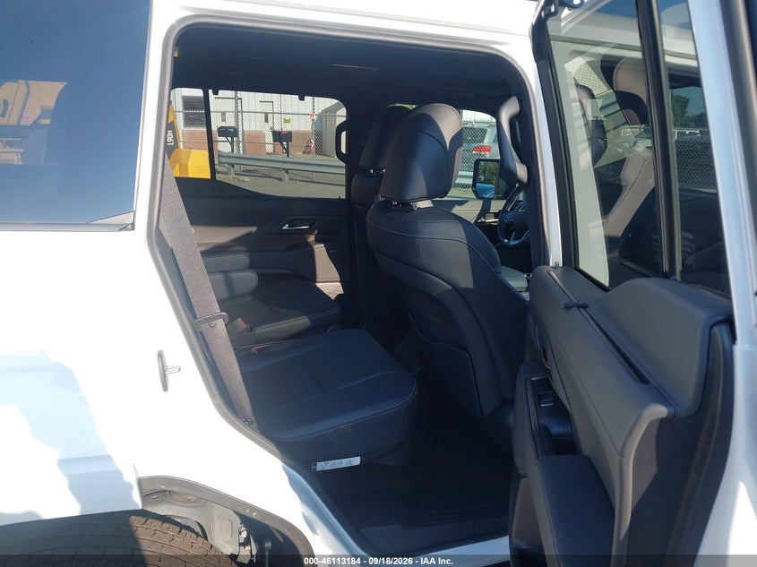 LEXUS GX 550 - zdjęcie 8