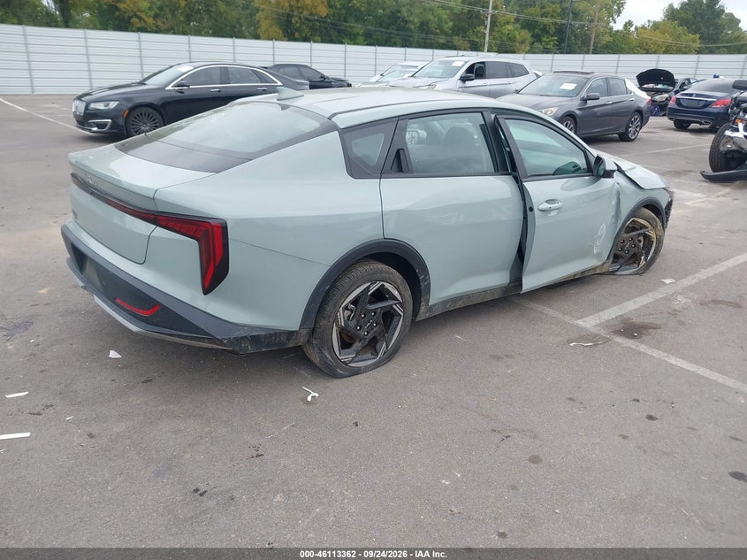 Vin: 3kpfu4de2se010244, lot: 46613077, kia k4 ex 20254
