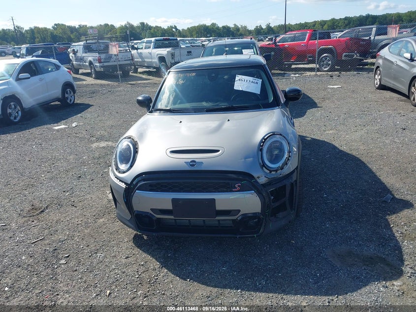 2023 MINI HARDTOP COOPER S · Photo 12