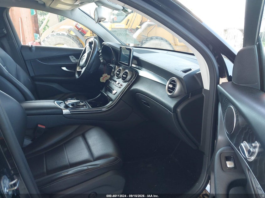 2017 MERCEDES-BENZ GLC 300 COUPE auction photo 5