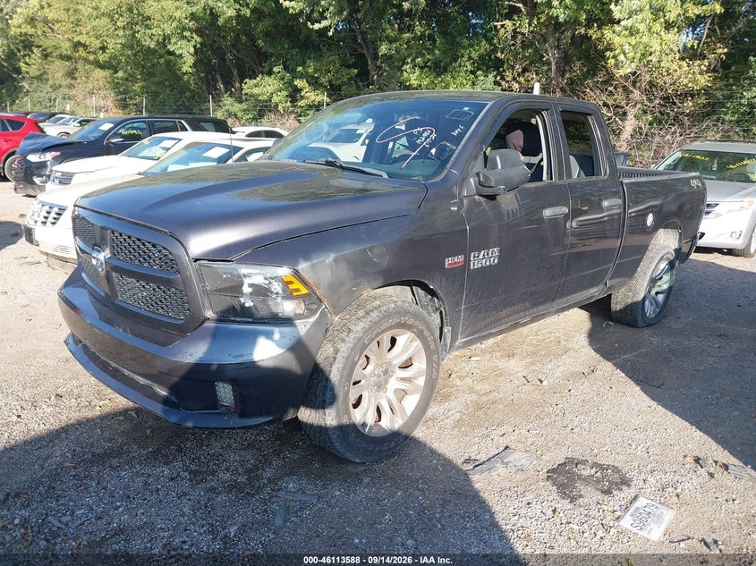 Vin: 1c6rr7ft3js192986, lot: 46613304, ram 1500 express  4x4 6'4 box 20182
