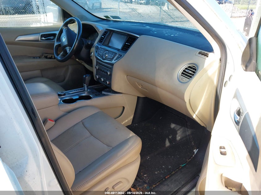 2017 NISSAN PATHFINDER auction photo 5