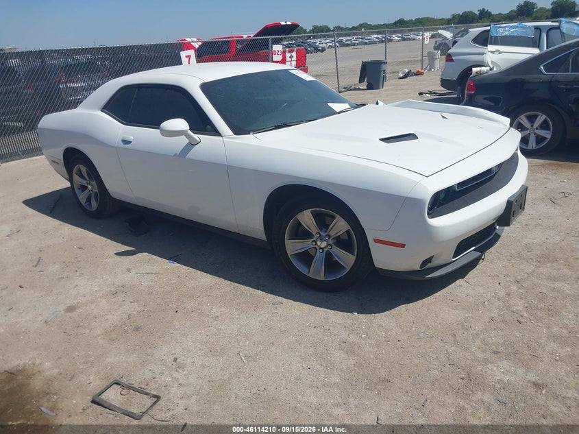 Vin: 2c3cdzag2fh851114, lot: 46613926, dodge challenger sxt 2015 img_1