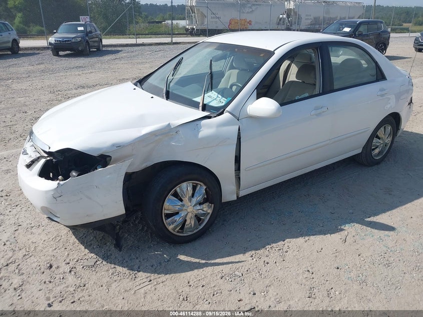 2004 Kia Spectra, Left Side, IAAI, VIN KNAFE121945015920 — photo 2