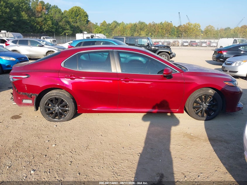 TOYOTA CAMRY - zdjęcie 13
