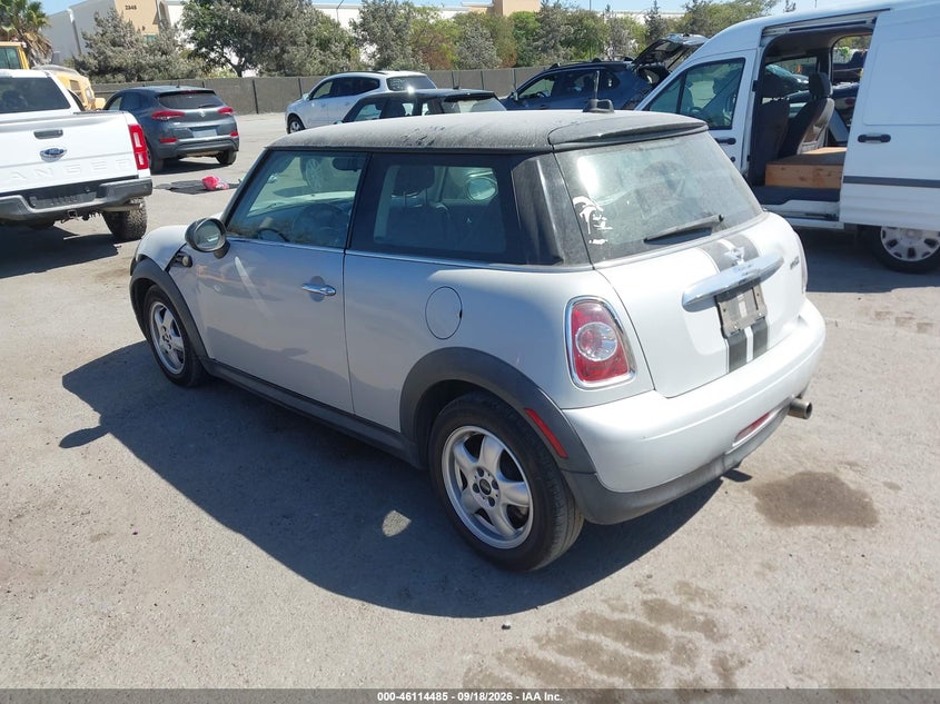 Vin: wmwsu3c51bt096936, lot: 46614200, mini cooper 20113