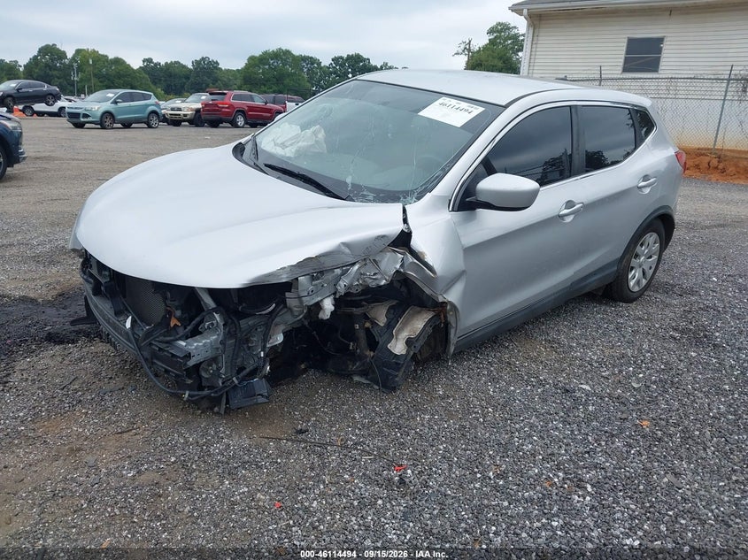 Vin: jn1bj1cr2kw340789, lot: 46614210, nissan rogue sport s 20192