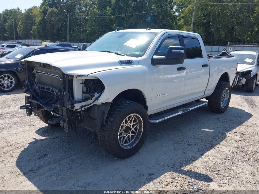 Vin: 3c6ur5djxrg247663, lot: 46614329, ram 2500 big horn  4x4 6'4 box 20242