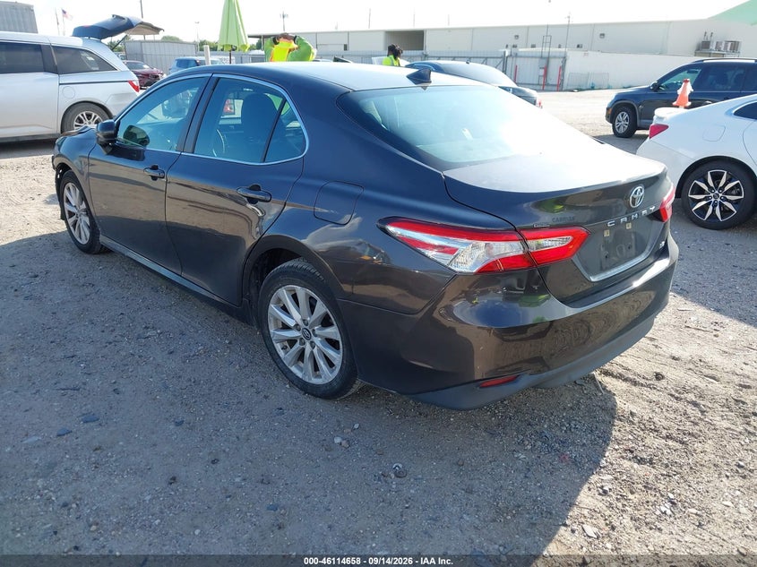 TOYOTA CAMRY - zdjęcie 3