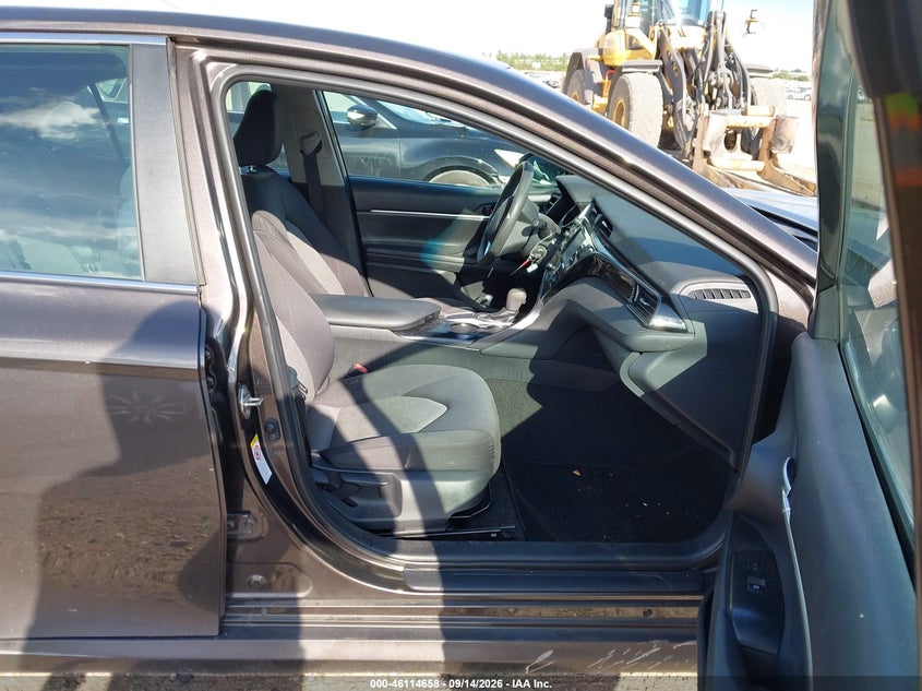 TOYOTA CAMRY - zdjęcie 5