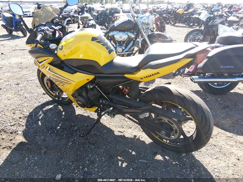 YAMAHA FZ6 2009