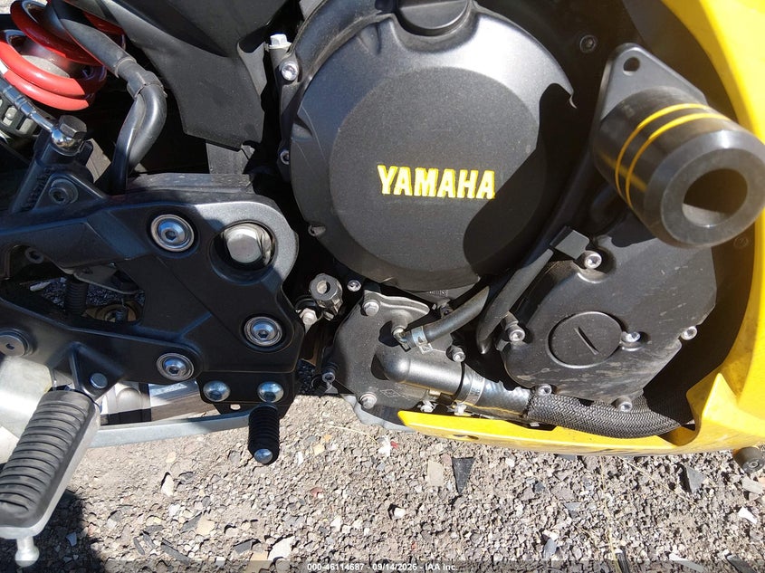 YAMAHA FZ6 2009