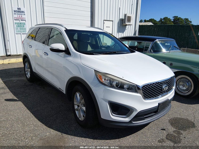 2016 KIA SORENTO auction photo 1