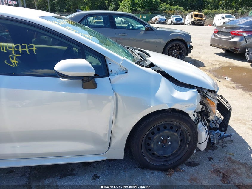 TOYOTA COROLLA - zdjęcie 18