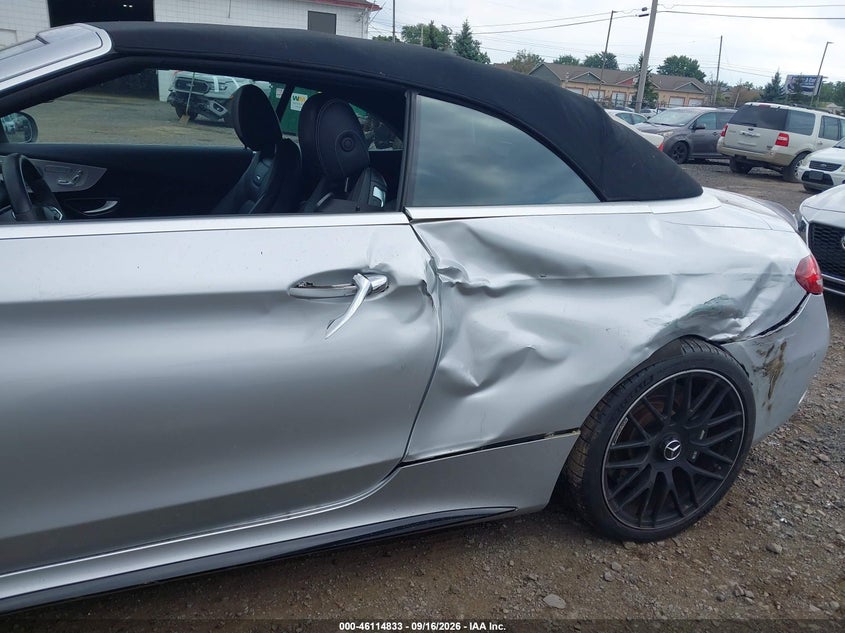 MERCEDES-BENZ AMG C 63 - zdjęcie 17