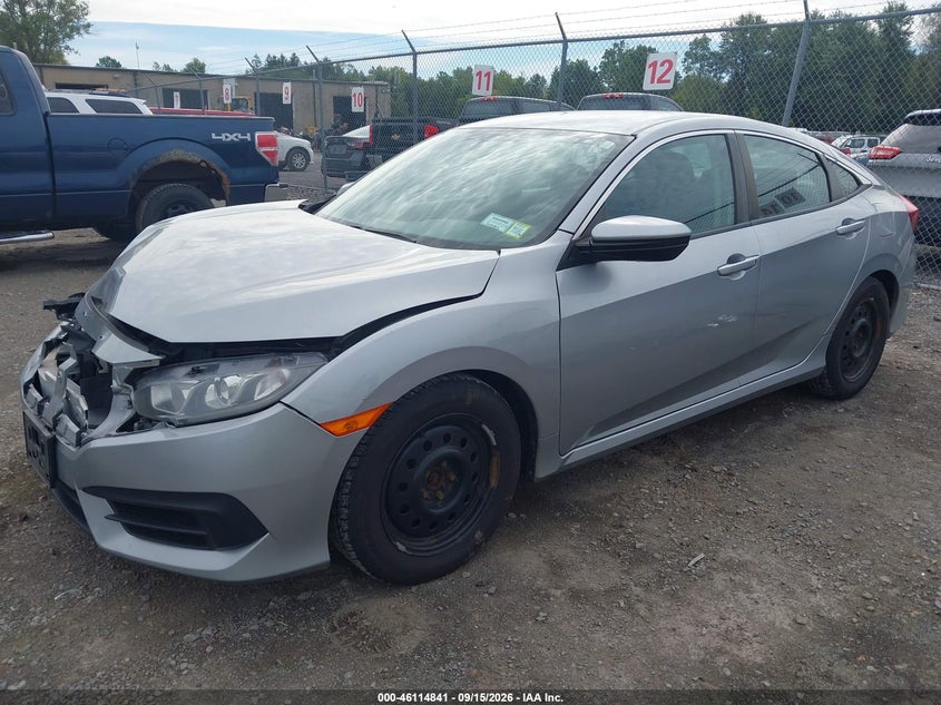 2018 Honda Civic, Front End, IAAI, VIN 19XFC2F53JE204803 — photo 2
