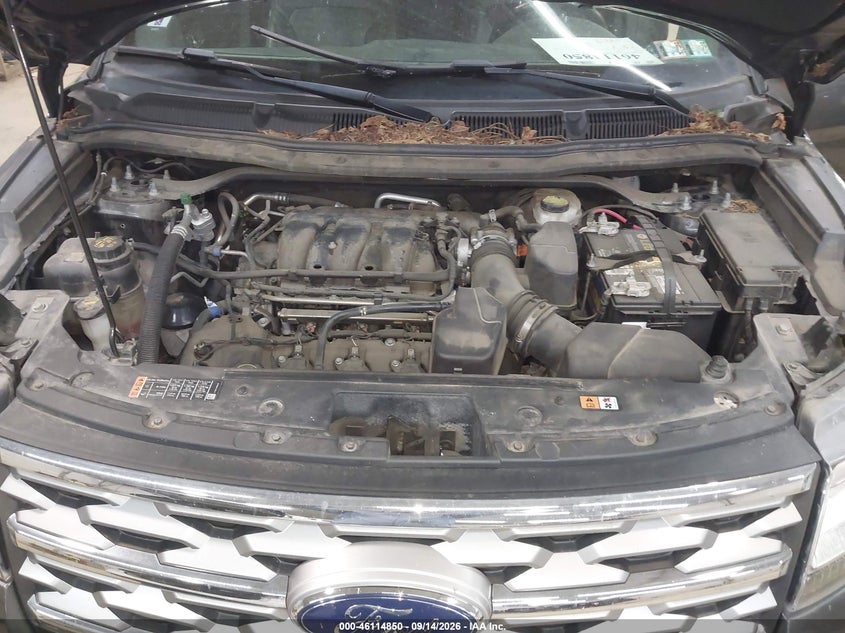 2019 FORD EXPLORER LIMITED · Photo 10