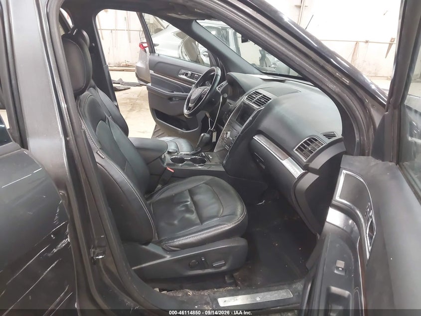 2019 FORD EXPLORER LIMITED · Photo 5