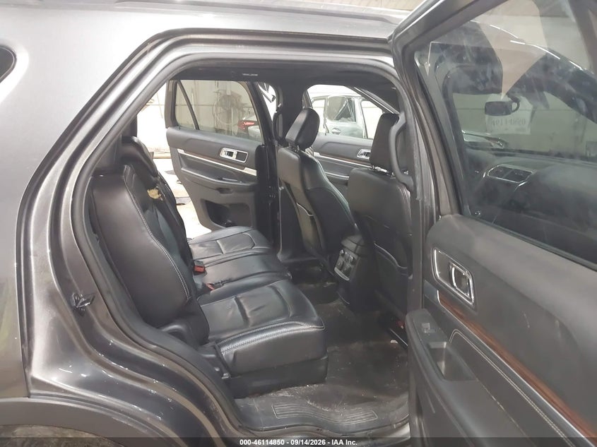 2019 FORD EXPLORER LIMITED · Photo 8