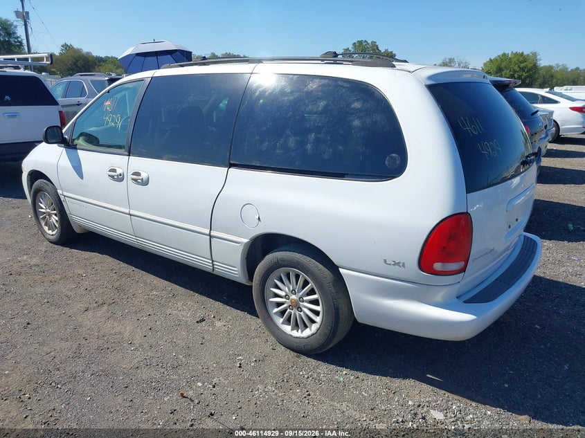 2000 CHRYSLER TOWN & COUNTRY auction photo 3