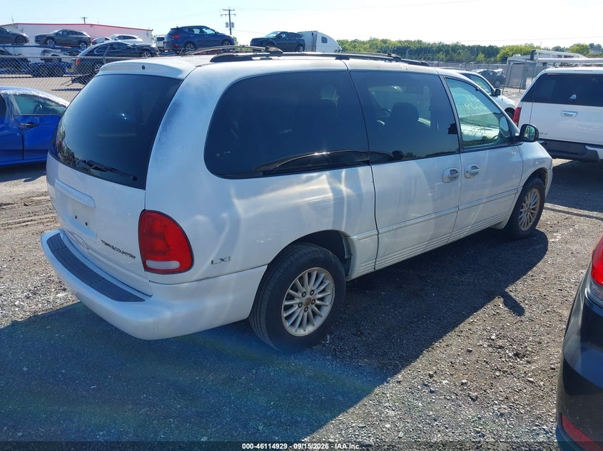 2000 CHRYSLER TOWN & COUNTRY auction photo 4