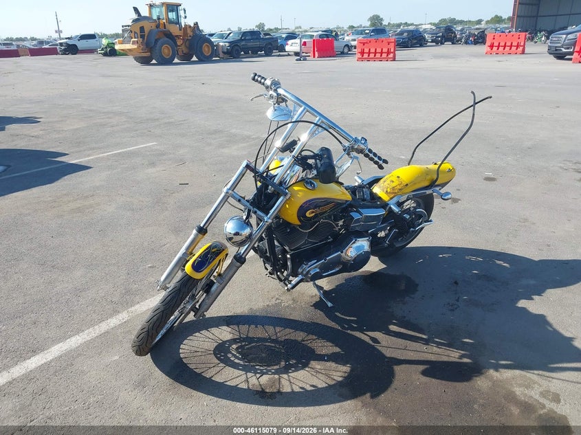 HARLEY-DAVIDSON FXDWGI 2004