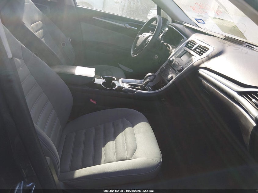 2015 FORD FUSION S · Фото 5