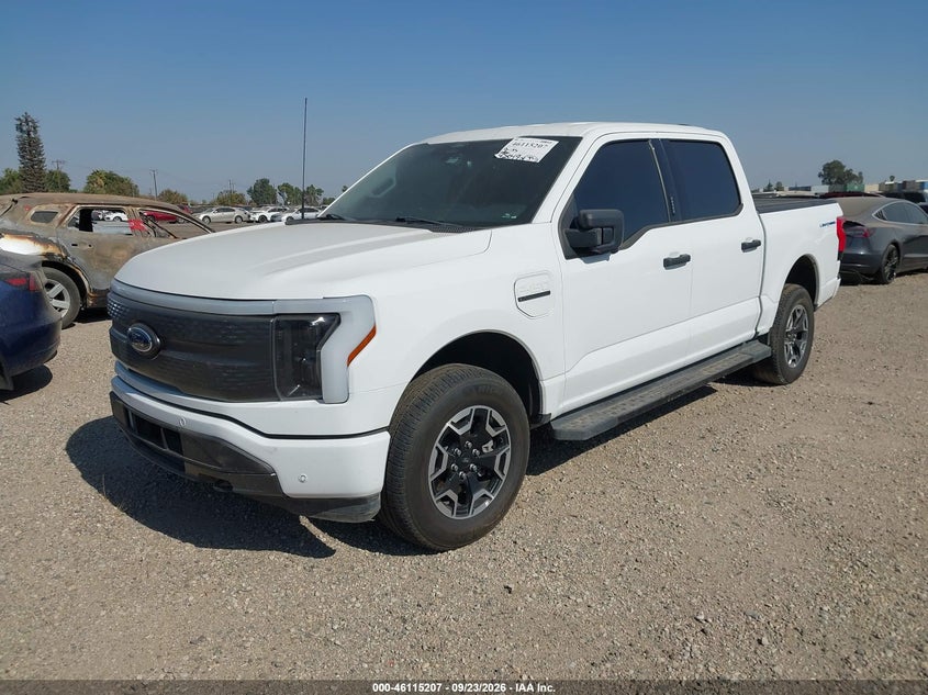 2022 Ford F-150 Lightning Xlt, Normal Wear & Tear, IAAI, VIN 1FTVW1EL3NWG12808 — photo 2