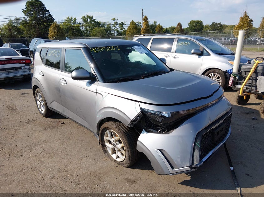 Vin: kndj23au1r7240504, lot: 46614999, kia soul lx 2024 img_1