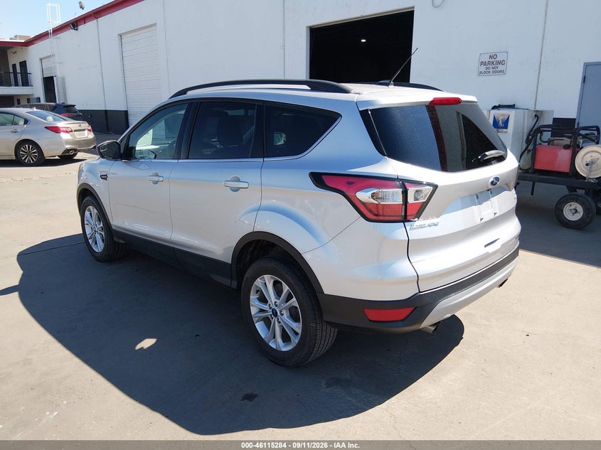 Vin: 1fmcu9gd7jud08903, lot: 46615000, ford escape se 20183