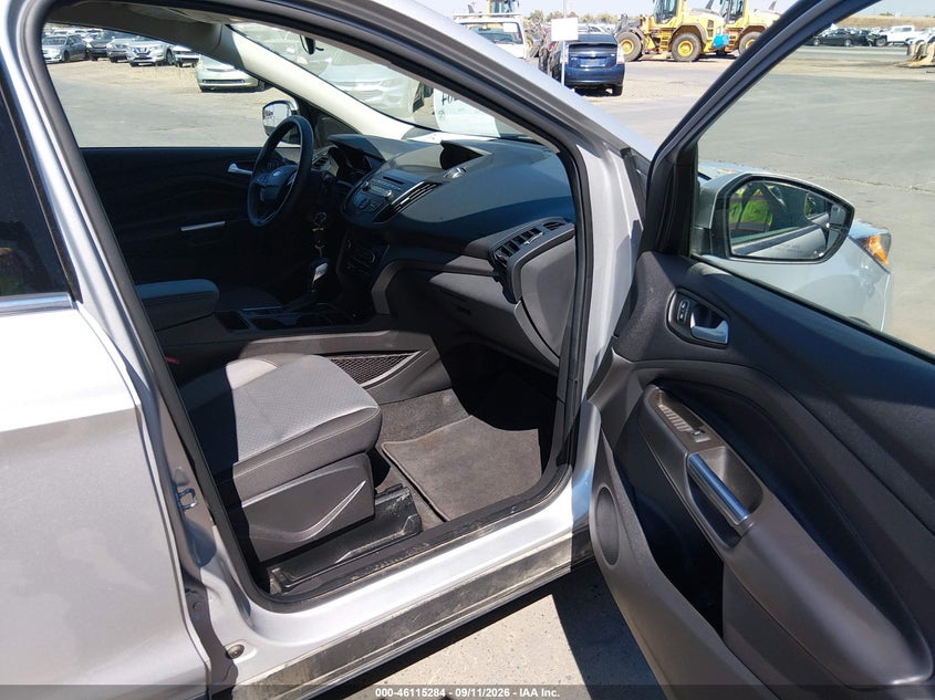 FORD ESCAPE 2018 VIN 1FMCU9GD7JUD08903