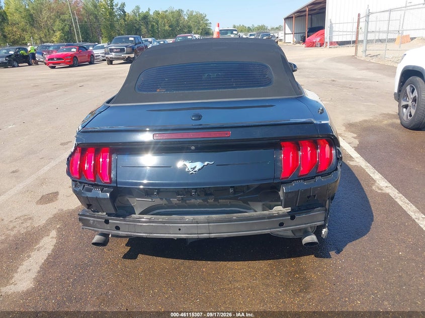 FORD MUSTANG - zdjęcie 17