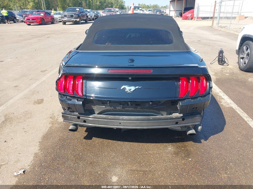 FORD MUSTANG - zdjęcie 18